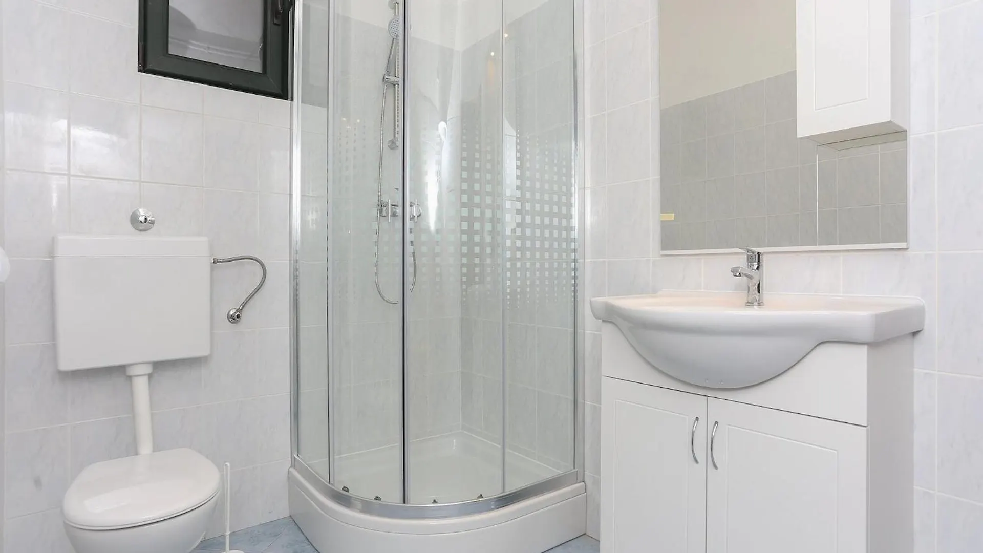 Sunny Elegant Apartments In Trogir