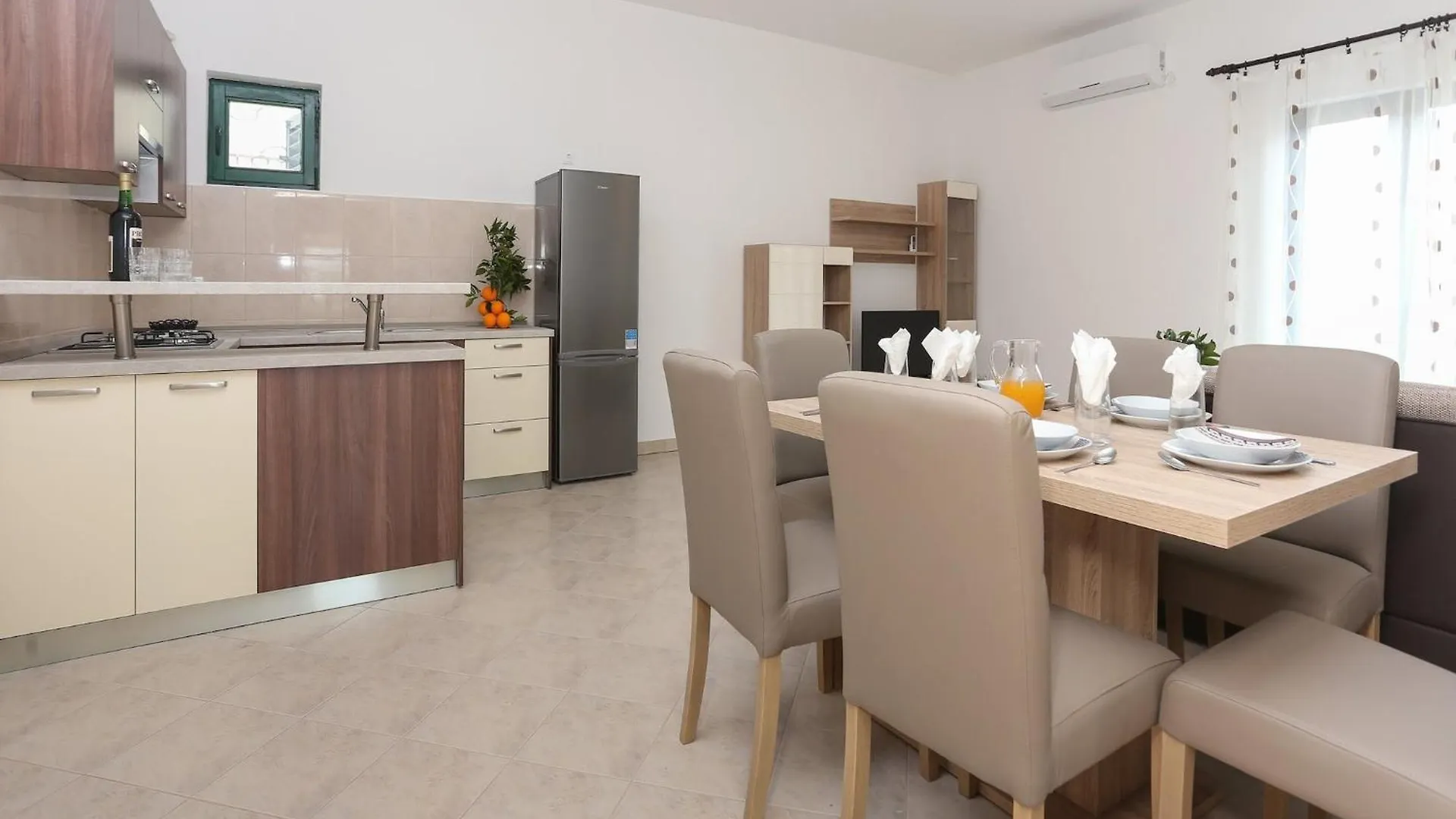Sunny Elegant Apartments In Trogir